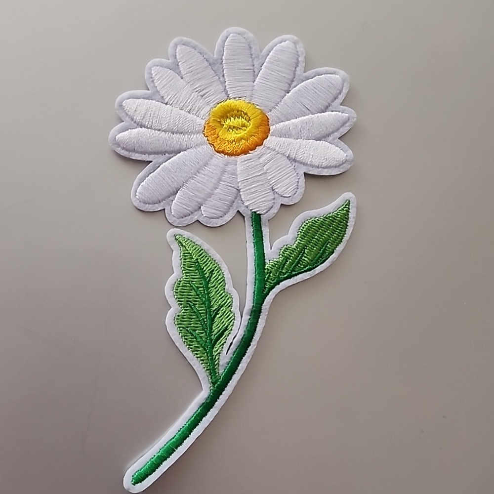 Floral Embroidered Patch - White and Green